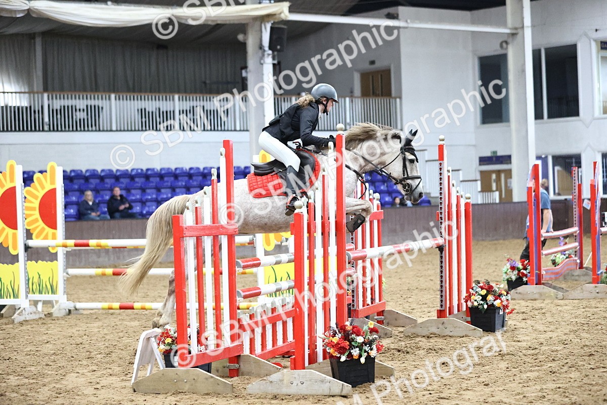 SBM_001103 - Class 5 - Blue Chip Pony Newcomers 1.00m Open