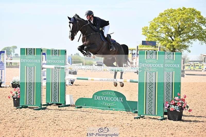 240510A-145359-08172 - Cls 23 Talent Seeker Inc 7yr old 14.10 to Finish