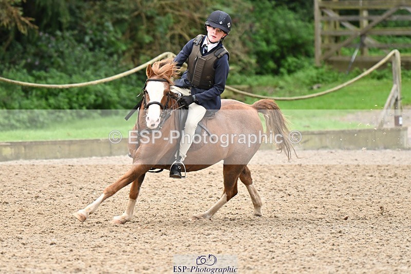 230930-094135-00075 - Cls 1 Pony Intro 70cm