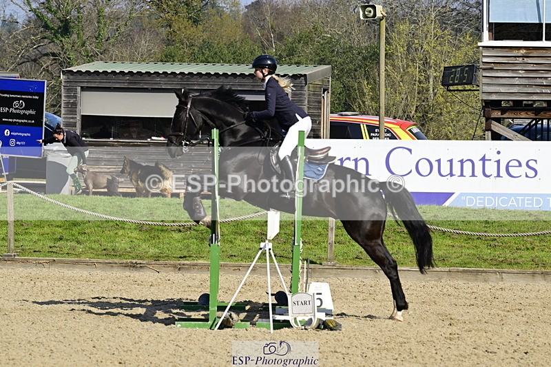 260322A-100138-01375 - 8 British Novice 90cm Open