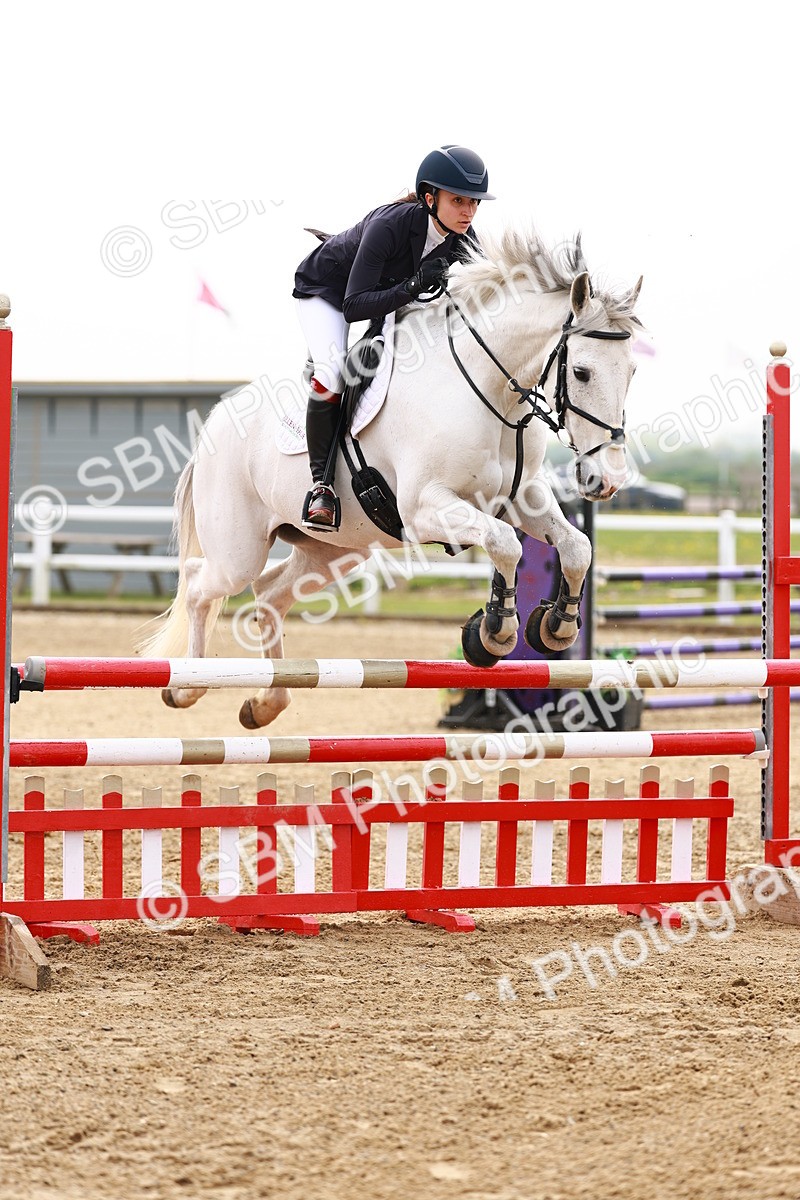  - Class 17 - Senior 1.05m