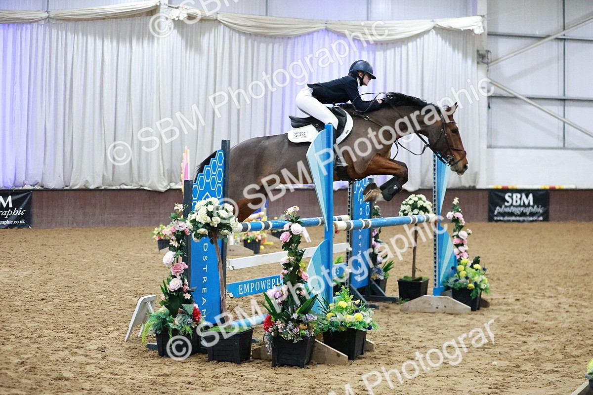 SBM_004452 - Class 17 - Senior Newcomers - 1.10m