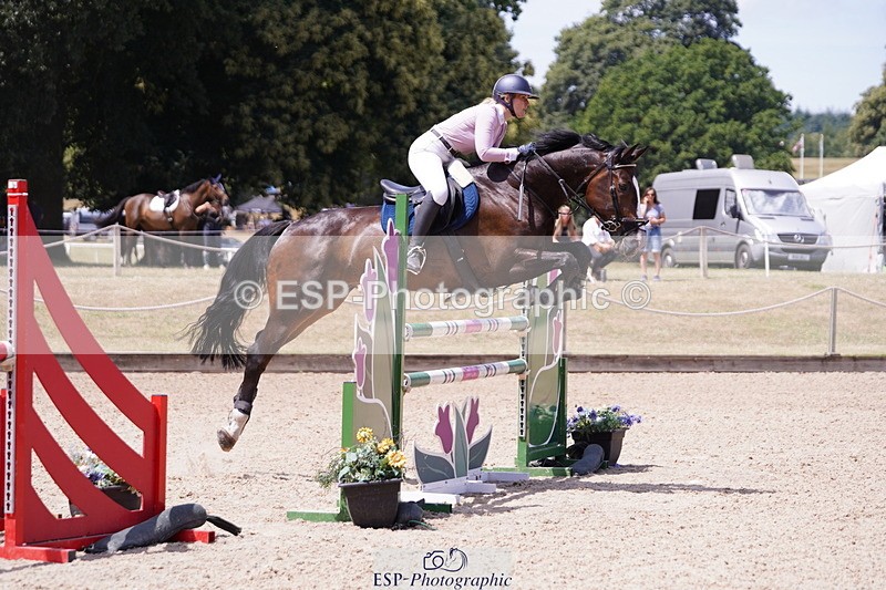 250704A-131026-10754 - Cls 21 Snr 1.10m Open