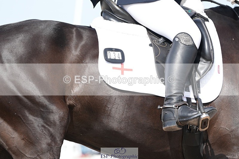 250906-115354-02054 - 034-Jasmine.SmithNigrasine.Rain