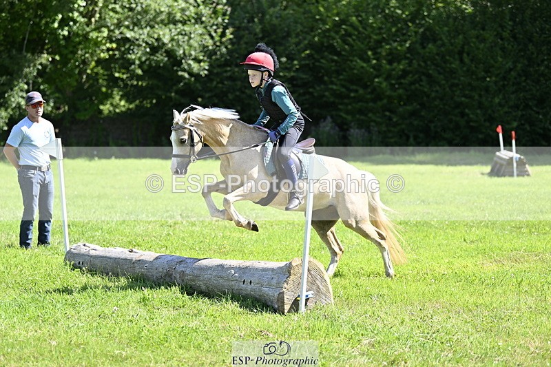 240728B-104652-00696 - Theo's Group XC