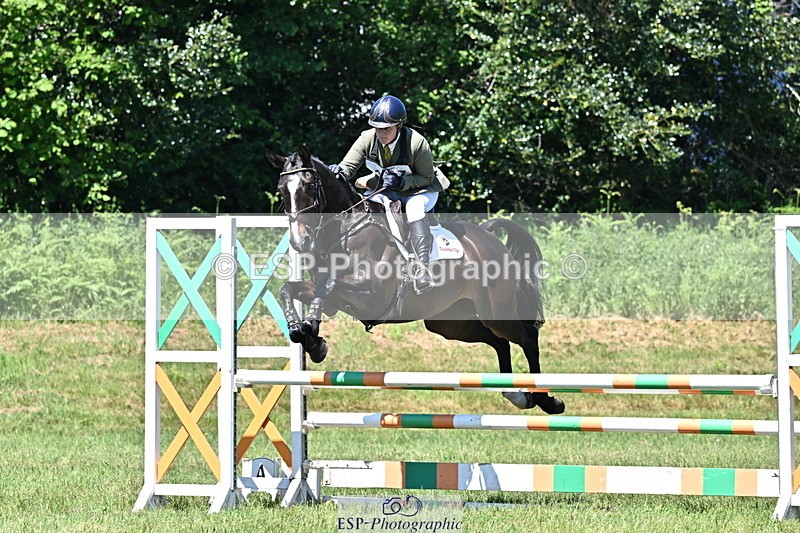 250522B-121231-01957 - 157-SHANNONDALE.LUIGI-Lizzie.Luxton