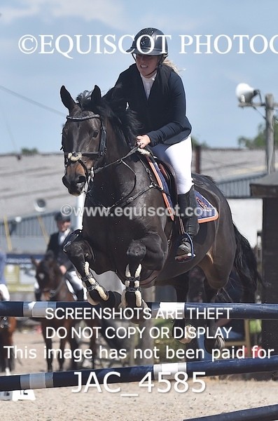 JAC_4585 - CLASS 7 Senior Foxhunter/ 1.20m Open