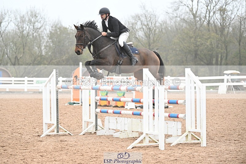 241102A-131200-04738 - SAT Cls 15 Foxhunter and 1.20m Open