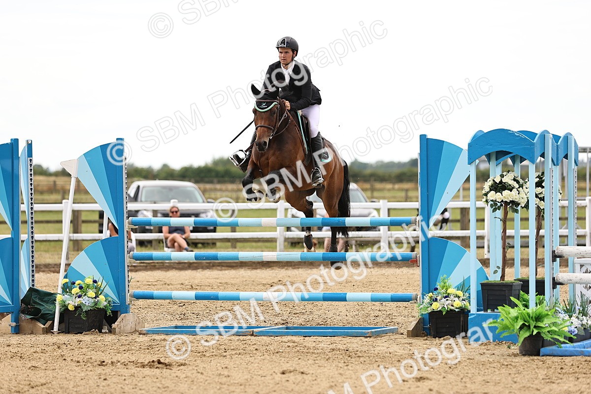 SBM_010454 - Class 9 - Senior Foxhunter - 1.20m Open