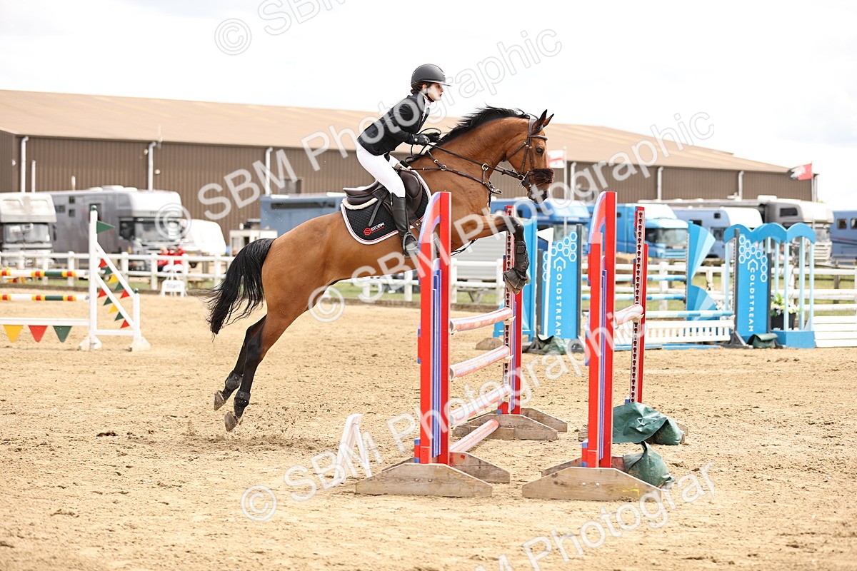 SBM_003221 - Class 11 - Senior Newcomers - 1.10m