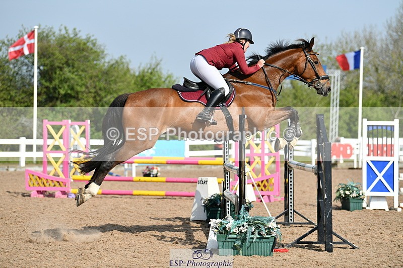 240511A-093603-11309 - Cls 28 95cm National Am Quali