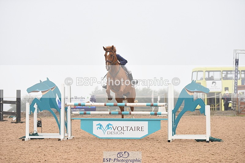 230916A-170416-05746 - Cls 19 Snr 1.10m Derby