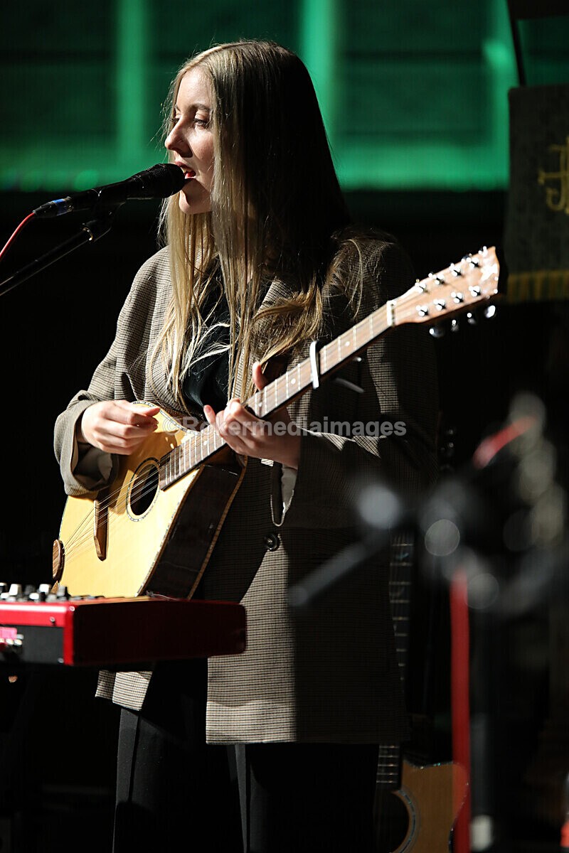 FOLK N BLUES-723 - FOLK and BLUES SEPT 2022