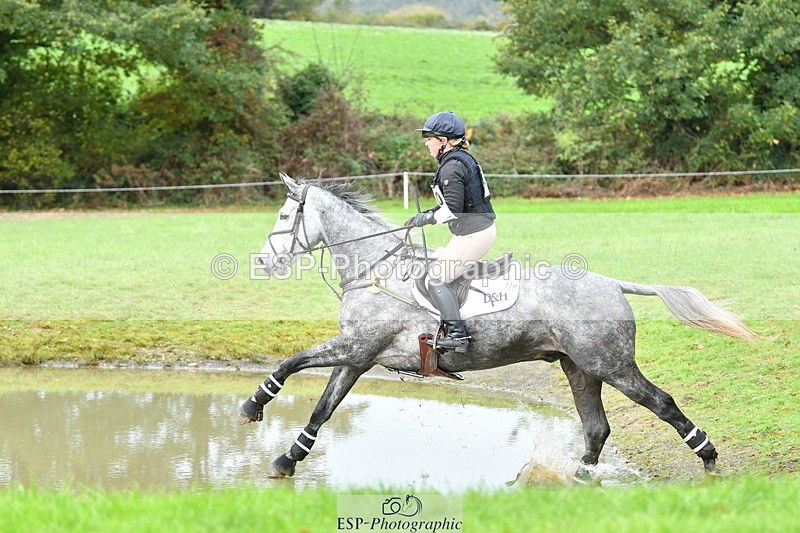 251025A-104806-17507 - D-360-Hannah.Norvill