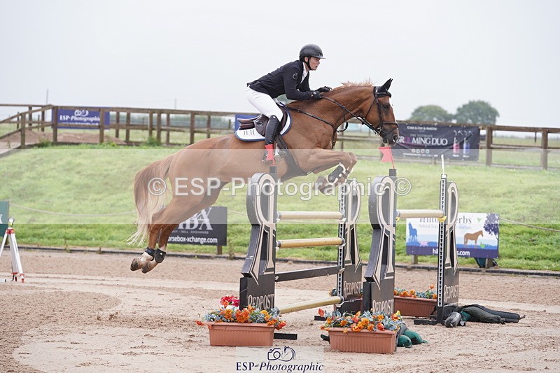 240720A-113128-14334 - Cls 3, 3 Star Small Tour 1.40m