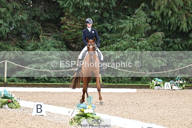 251023A-100950-01437 - B-127-Jessica.McCaldin