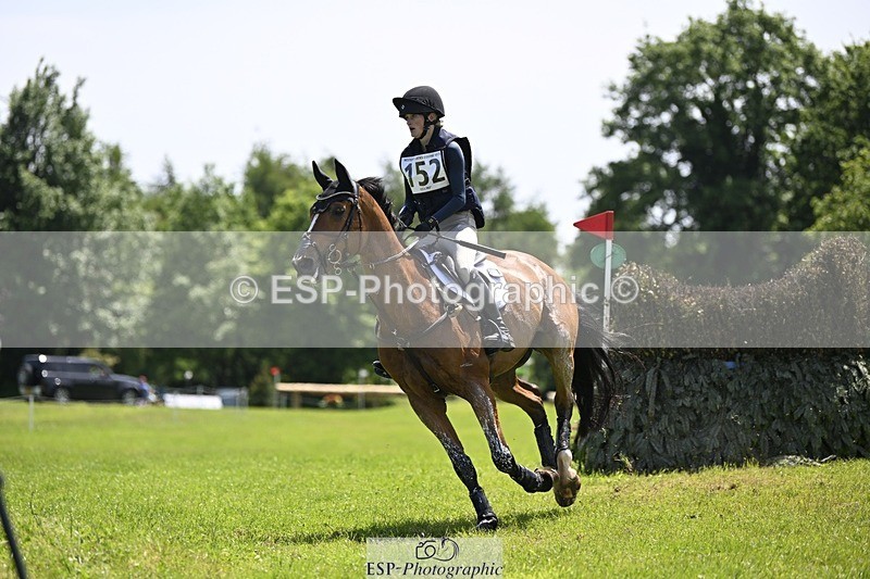 240525-133445-13730 - 152-MODRIX_DOR_VAN_DE_MISPELAERE-Annabel_Walsh