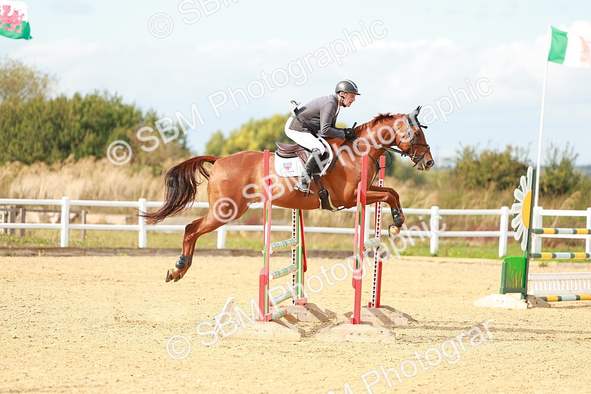 SBM_001746 - Class 4 - Senior Newcomers - 1.10m