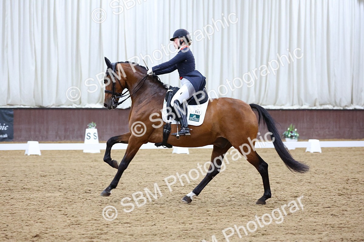 SBM_009613 - Class 14 - FEI Grand Prix - 19.27-20.27