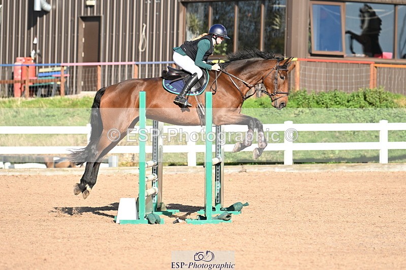 241026A-143428-01361 - SAT Cls 16-18 Children on Horses