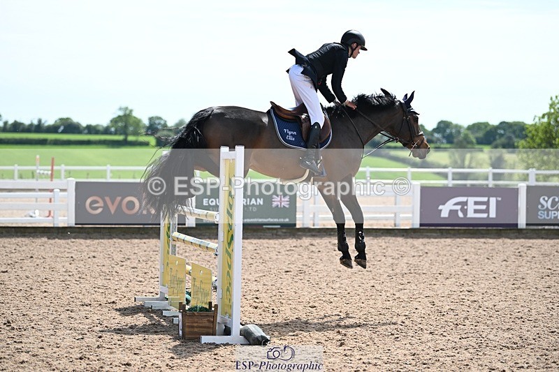 260507-135456-03723 - Cls 9 1.05m Amateur Qualifier