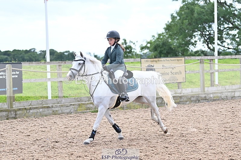 240628A-161813-01427 - Cls 5 Stepping Stones 128cm + 138cm