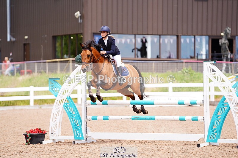 240629A-125224-05474 - Cls 18 Newcomers and 1m Open