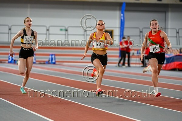 Age26SUN-927377 - Track Female