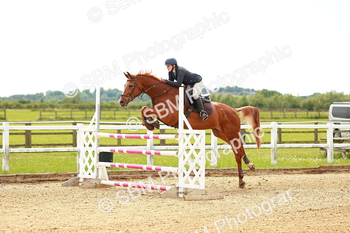 SBM_002216 - Class 4 - Senior Newcomers - 1.10m