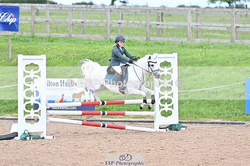 240628A-161925-01436 - Cls 5 Stepping Stones 128cm + 138cm