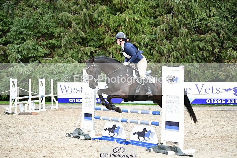 251004A-173913-02544 - Classes 12 & 13 90cm