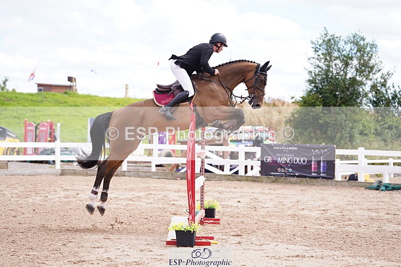 240721A-142810-18677 - Cls 32, YH 6 Yr Olds 1.30m