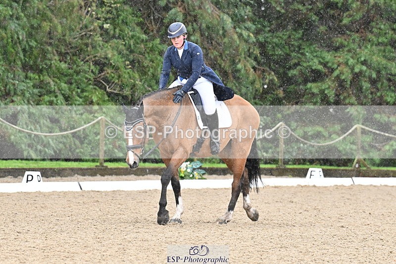 251023A-125710-02038 - C-240-Issy.Hollidge