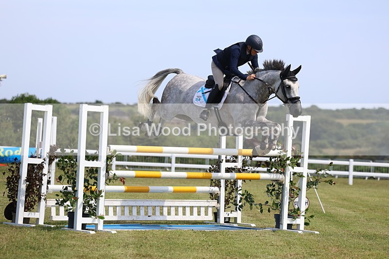 3E7A0108 - Class A: Showjumping Senior Open 1.25