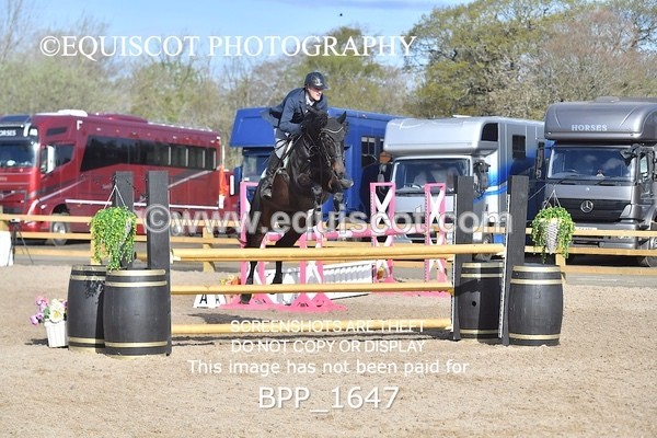 BPP_1647 - CLASS 18 SUN Senior Newcomers/ 1.10m Open