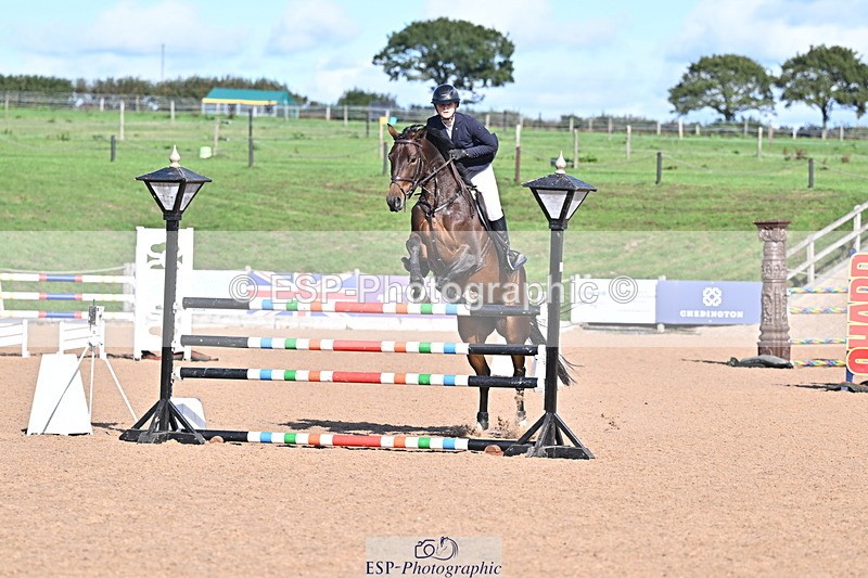 260923B-152923-01020 - Cls 06 Snr Fox & 1.20m Open