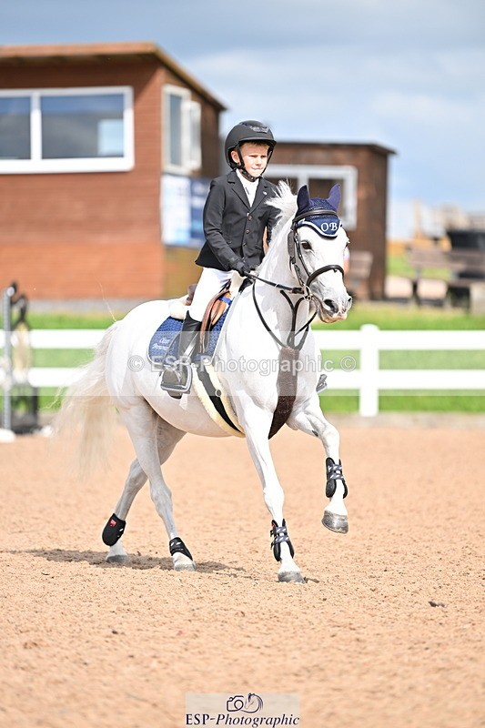 240806A-160836-00217 - Clear Round & 60cm BS Club & Schools