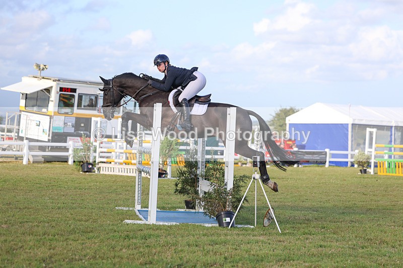 3E7A4767 - Class C1: Showjumping Senior Newcomers/1.10m open