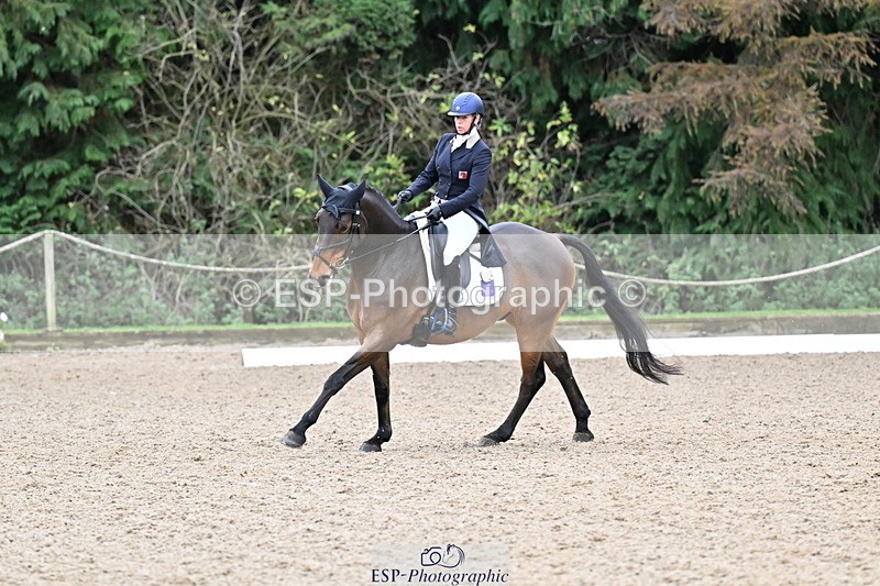 251022A-152705-00548 - B-112-Christina.Wiederkehr