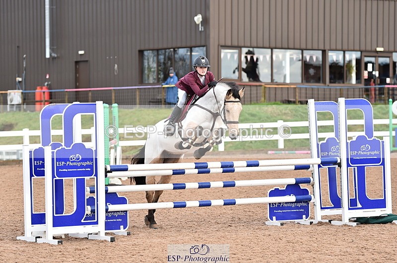 231203A-112740-00879 - Cls 4 Newcomers & 1m Open