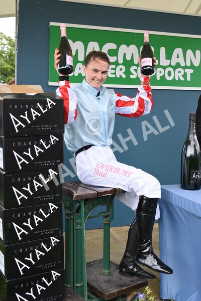 yr11062022r2-112 - Race 2 2.00pm Queen Mother's Cup