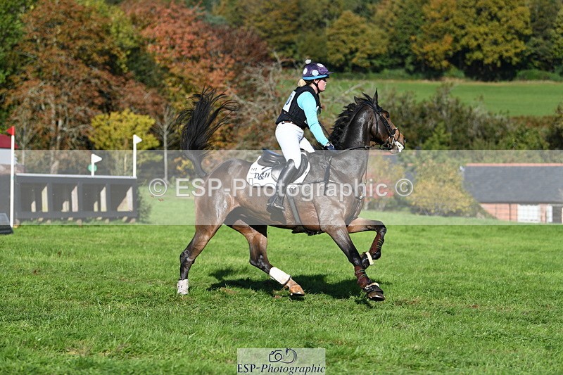 251024A-124417-11684 - B-140-Charlotte.Ward