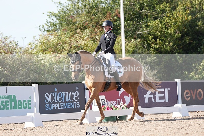 250906-154826-04871 - 054-Amy.Louise.LloydDiva.Royale