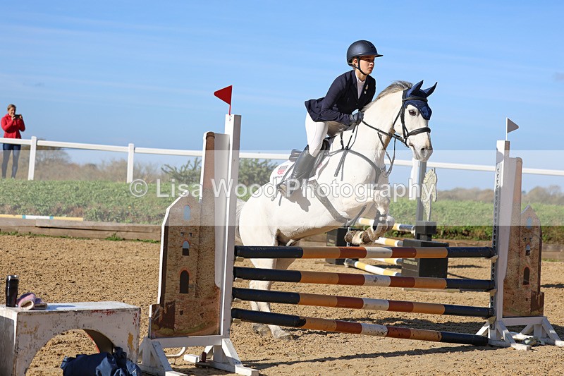 3E7A5345 - Class 4: Senior British Novice/90cm open