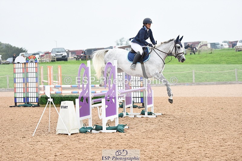 230916A-152434-05345 - Cls 18 Snr 95cm Derby