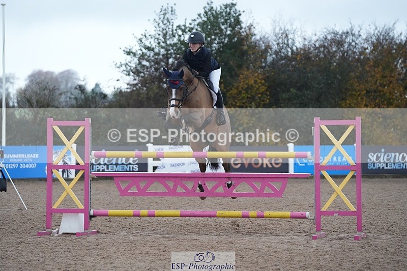 251107-135527-01275 - Cls 6 Foxhunter and 1.20m Open
