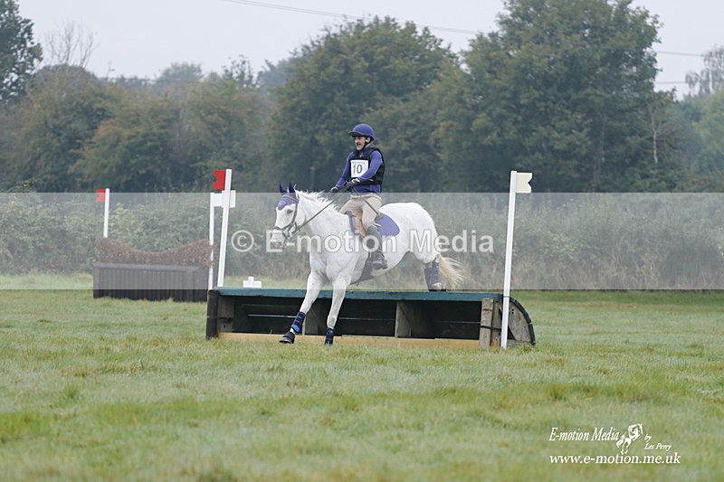 WWHT 171021 0344 - Novice Restricted (0.80m)  17/10/21