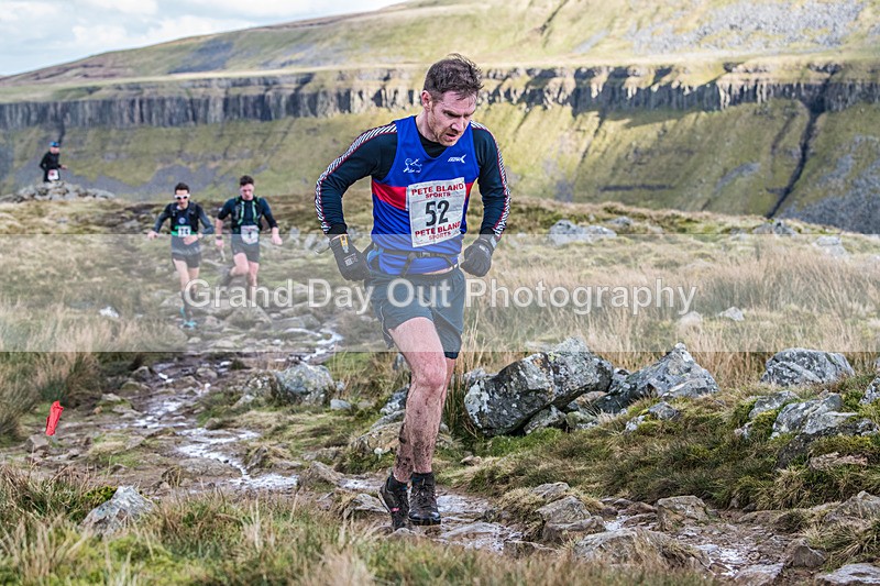 High Cup Nick-400 - Inov8 High Cup Nick Fell Race Saturday 24th February 2024