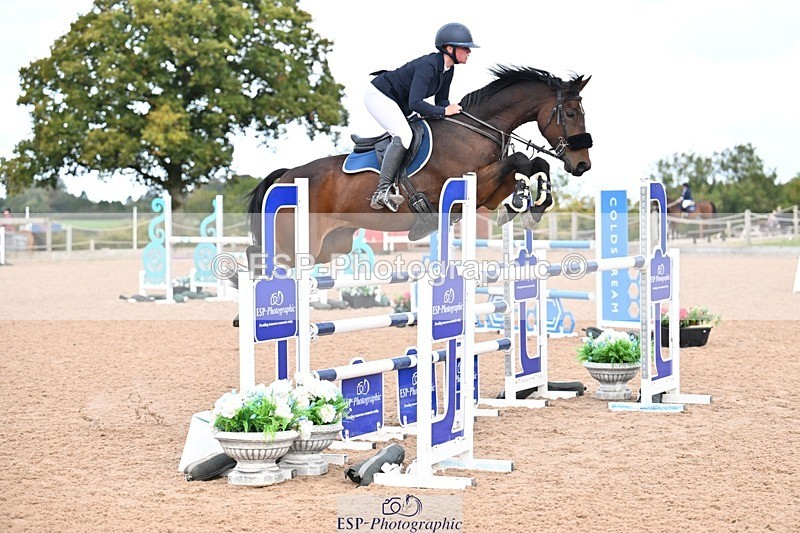 251005-100723-02672 - Cls 15 Foxhunter and 1.20m