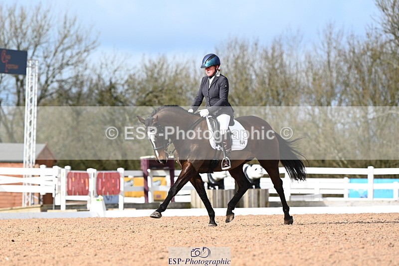 240218A-143827-08700 - 184-jeanette.male-Langaller.Future.Star